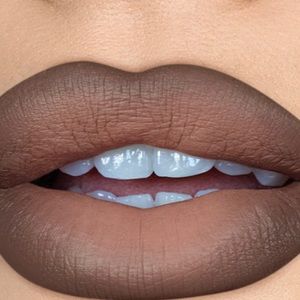 Matte Brown & Nude (2) Lipstick